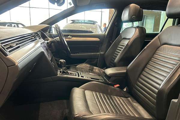 2018 Volkswagen Passat Alltrack Wolfsburg Edition B8