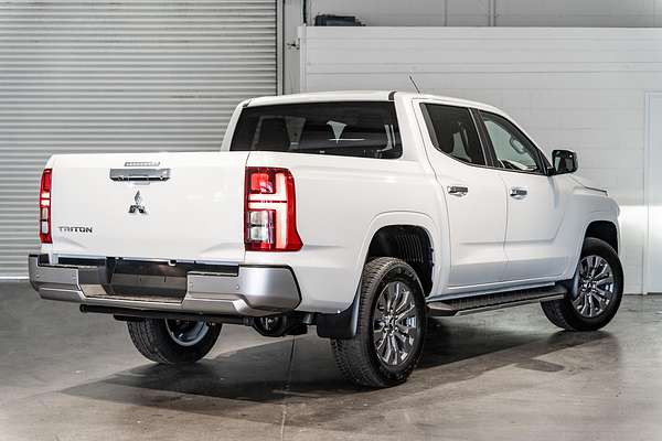 2024 Mitsubishi Triton GLS MV 4X4