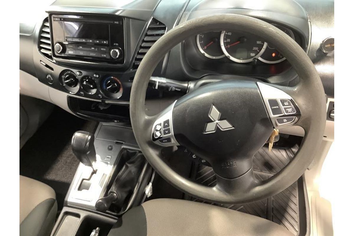 2015 Mitsubishi Triton GLX MN 4X4