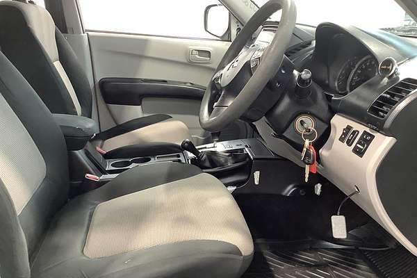 2015 Mitsubishi Triton GLX MN 4X4