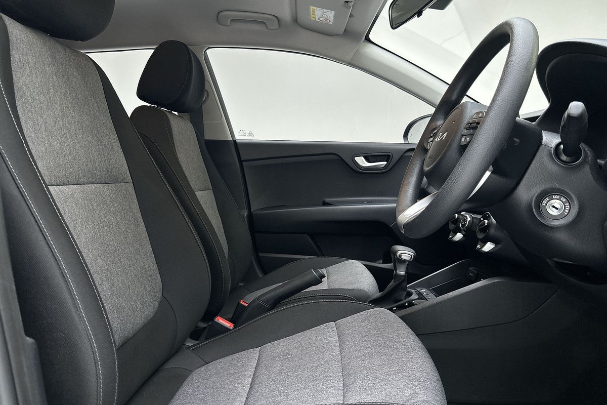 2024 Kia Stonic S YB