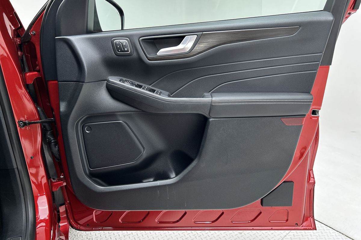 2021 Ford Escape Vignale ZH