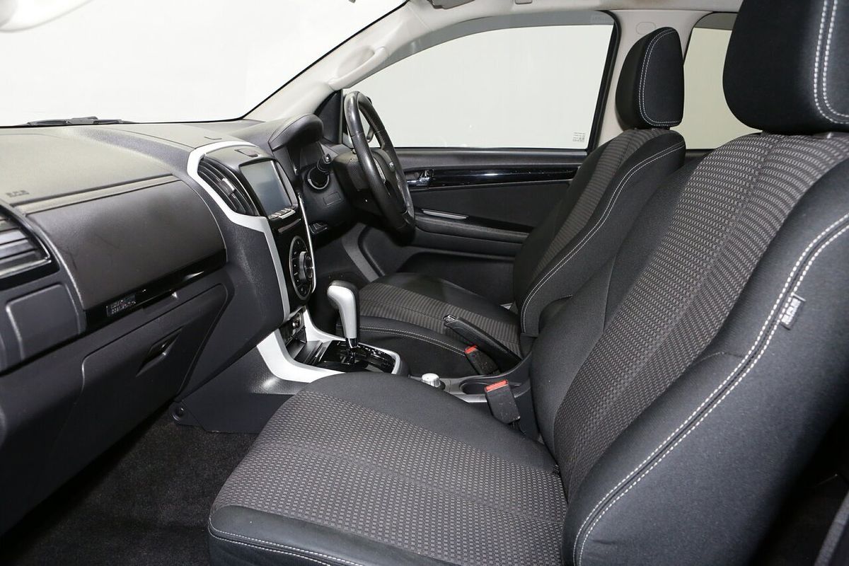 2021 Isuzu MU-X LS-U