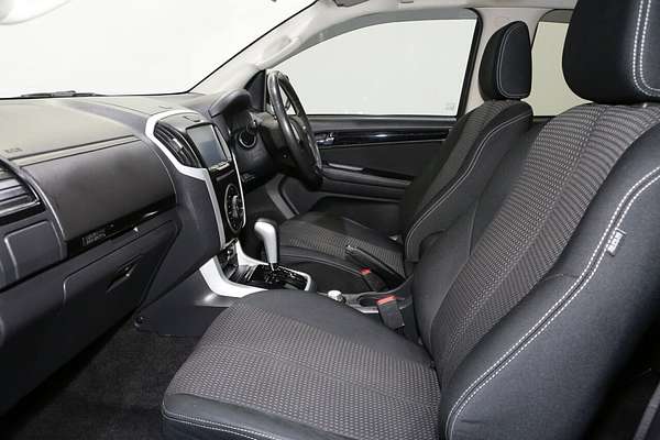 2021 Isuzu MU-X LS-U