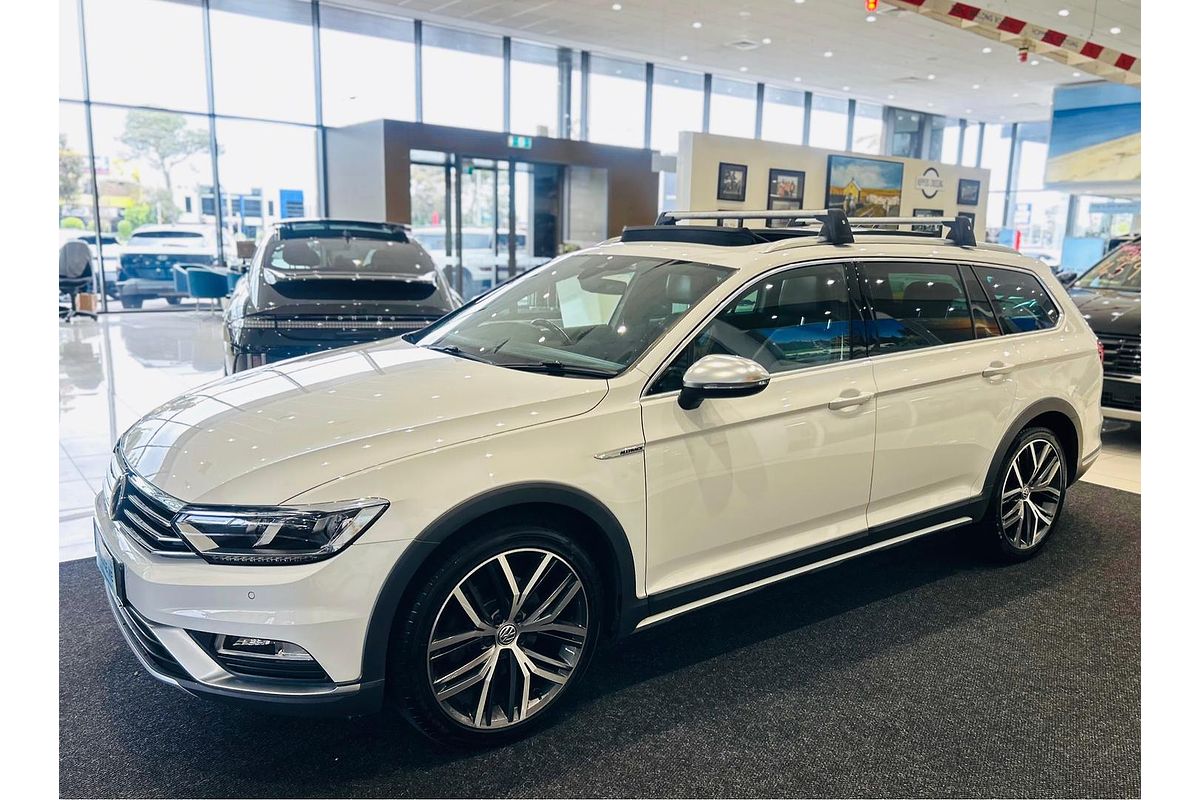 2018 Volkswagen Passat Alltrack Wolfsburg Edition B8