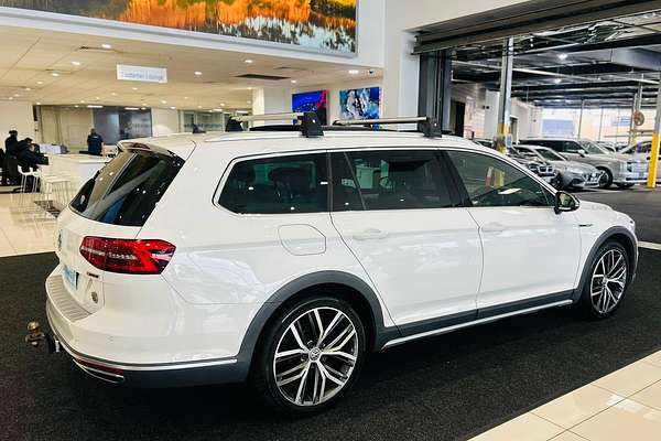 2018 Volkswagen Passat Alltrack Wolfsburg Edition B8