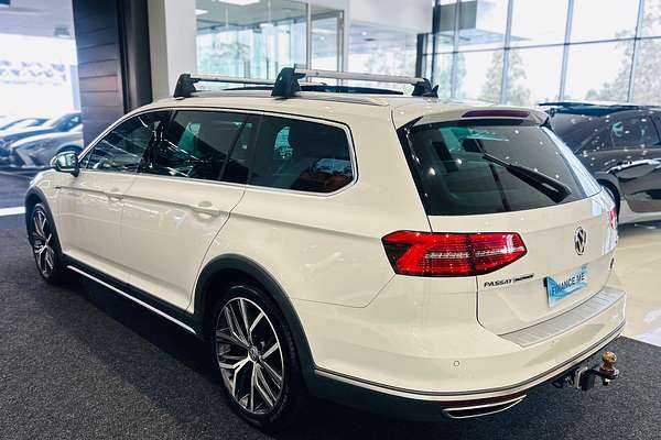 2018 Volkswagen Passat Alltrack Wolfsburg Edition B8