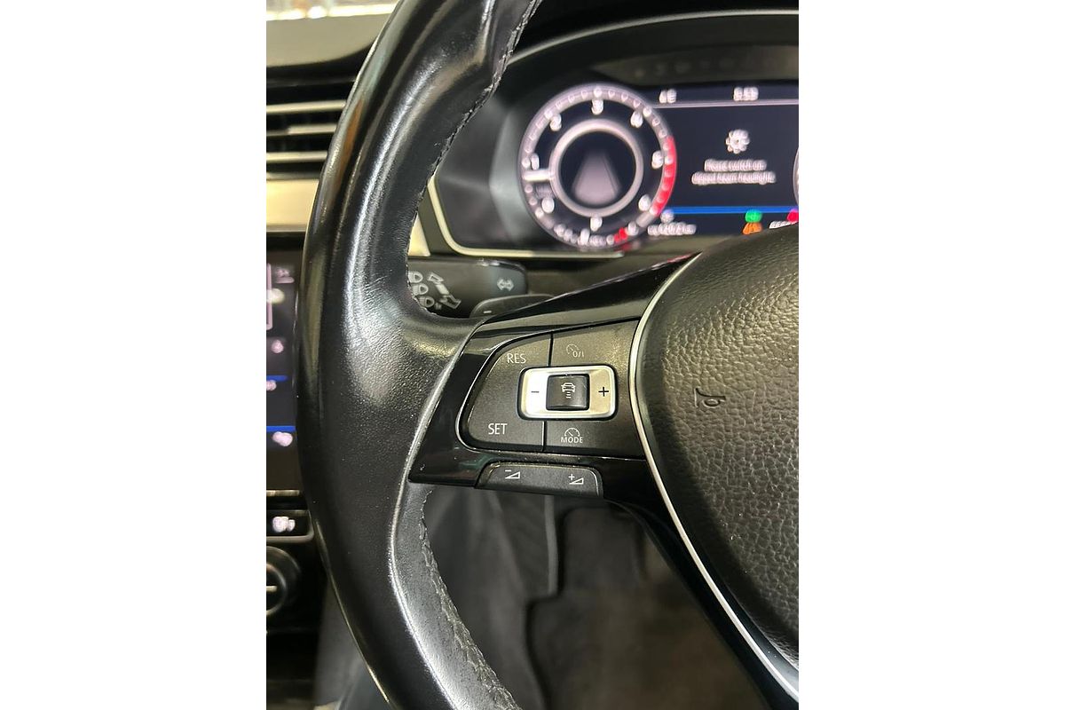 2018 Volkswagen Passat Alltrack Wolfsburg Edition B8