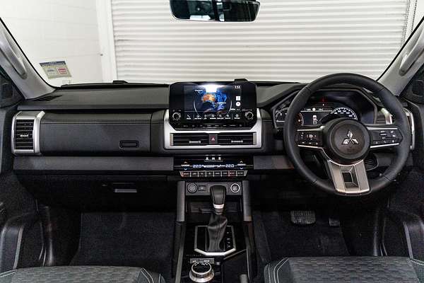 2024 Mitsubishi Triton GLS MV 4X4