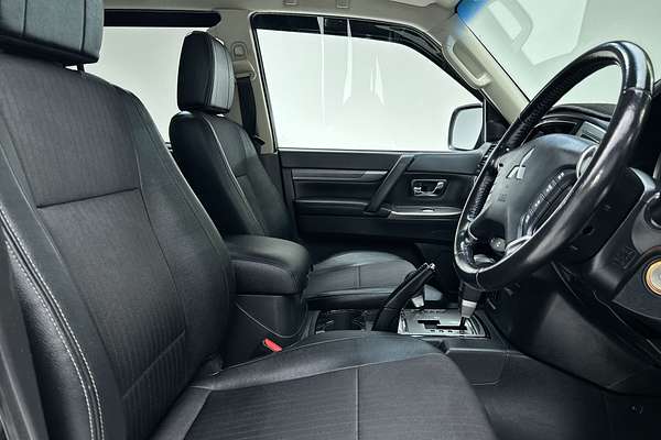 2021 Mitsubishi Pajero GLS NX