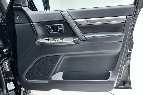 2021 Mitsubishi Pajero GLS NX