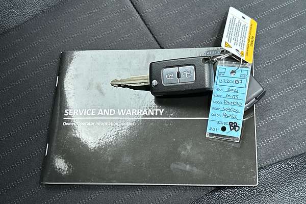 2021 Mitsubishi Pajero GLS NX