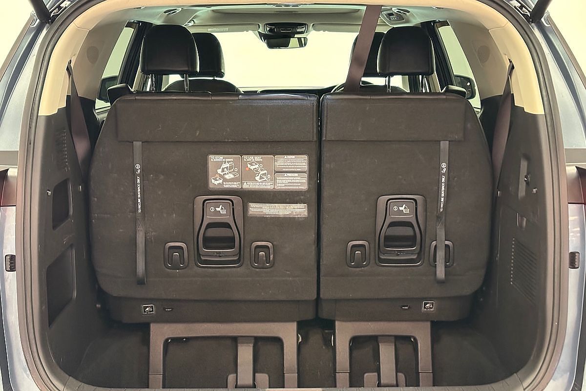 2020 Kia Carnival Platinum KA4