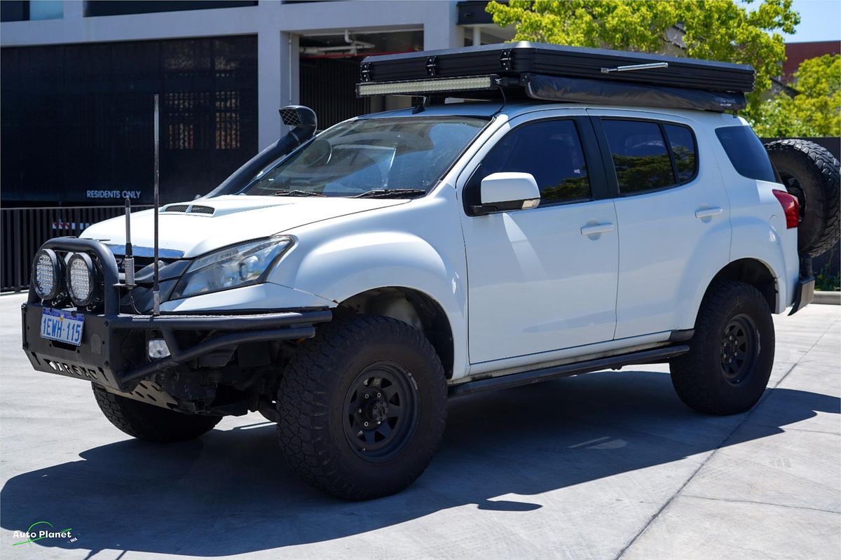 2015 Isuzu MU-X LS-M