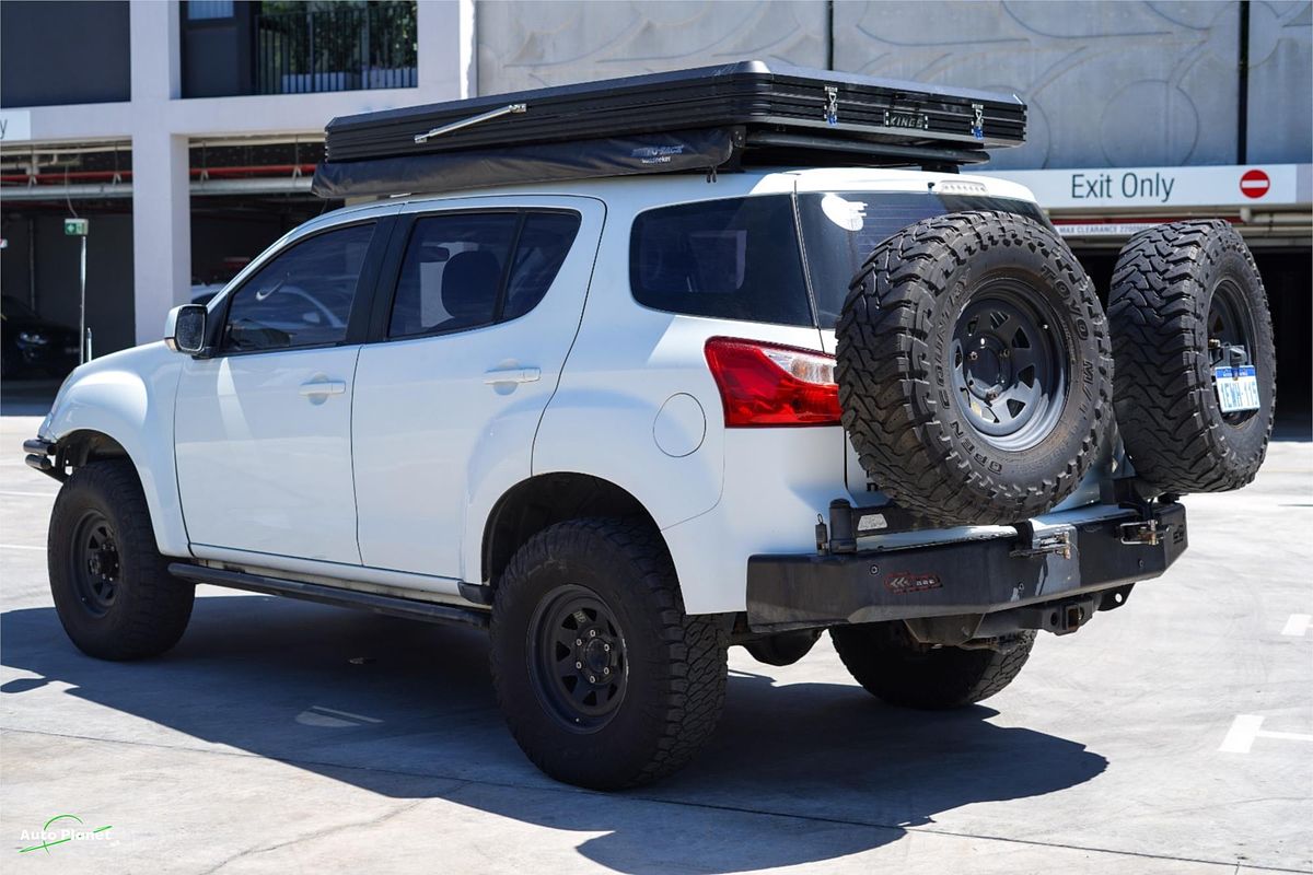 2015 Isuzu MU-X LS-M