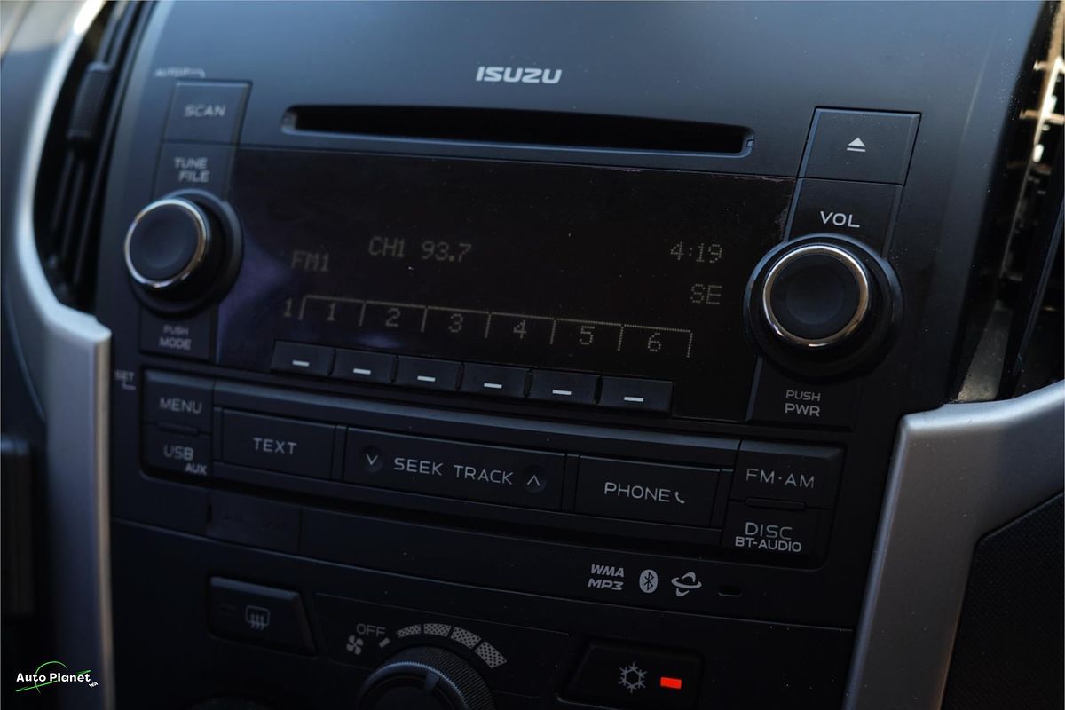 2015 Isuzu MU-X LS-M