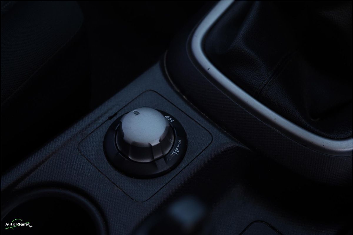 2015 Isuzu MU-X LS-M