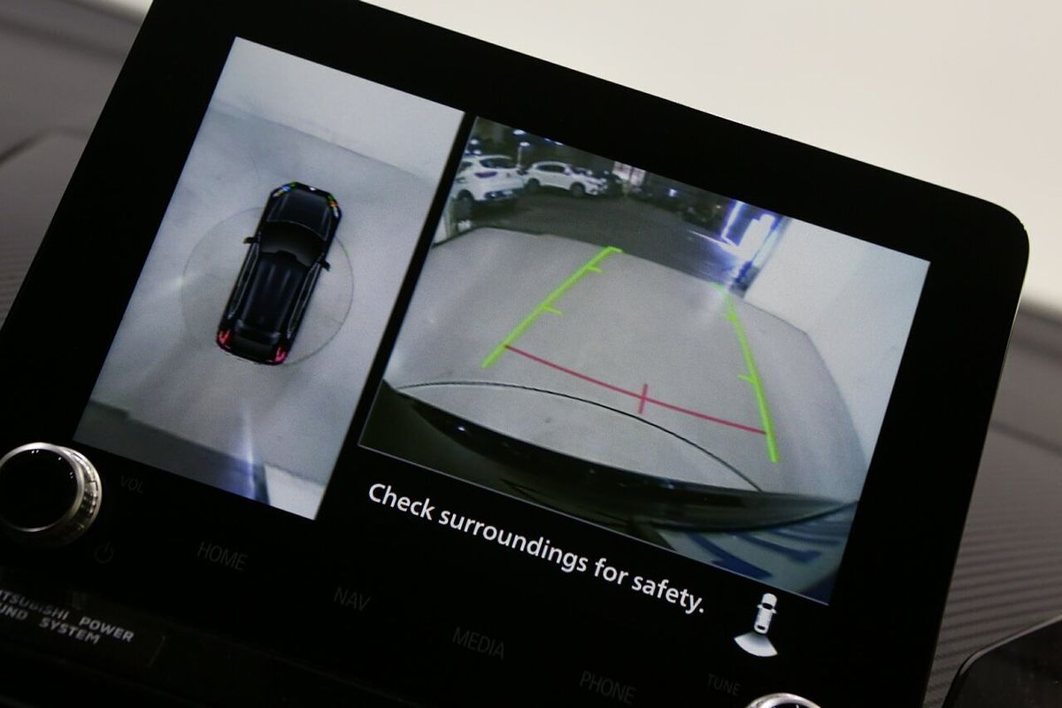 2022 Mitsubishi Eclipse Cross PHEV Exceed YB