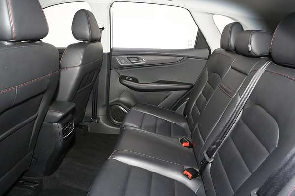 2024 MG HS Vibe SAS23