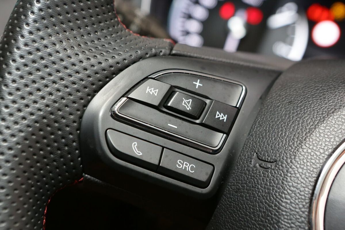 2024 MG HS Vibe SAS23