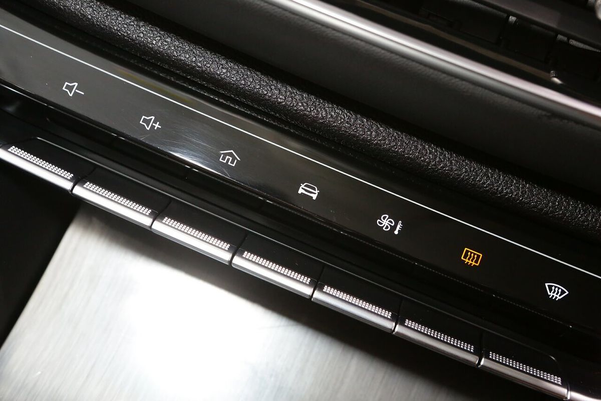 2024 MG HS Vibe SAS23