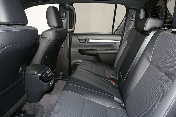 2025 Toyota Hilux Rogue 48V GUN126R 4X4