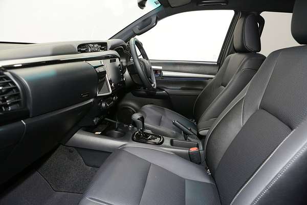 2025 Toyota Hilux Rogue 48V GUN126R 4X4