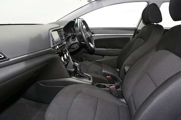 2020 Hyundai Elantra Active AD.2