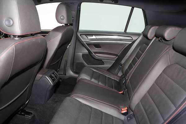 2015 Volkswagen Golf GTI 7