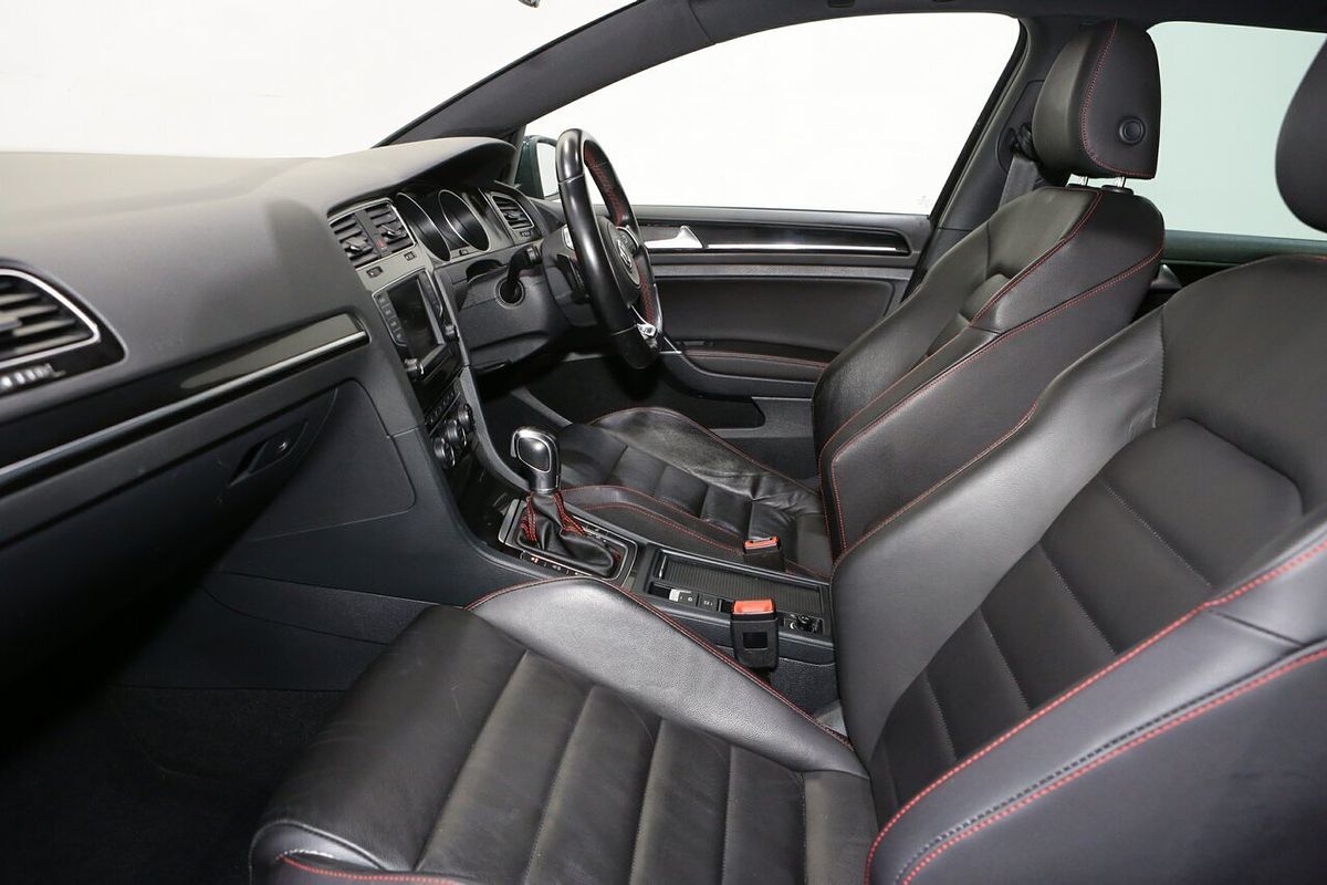 2015 Volkswagen Golf GTI 7