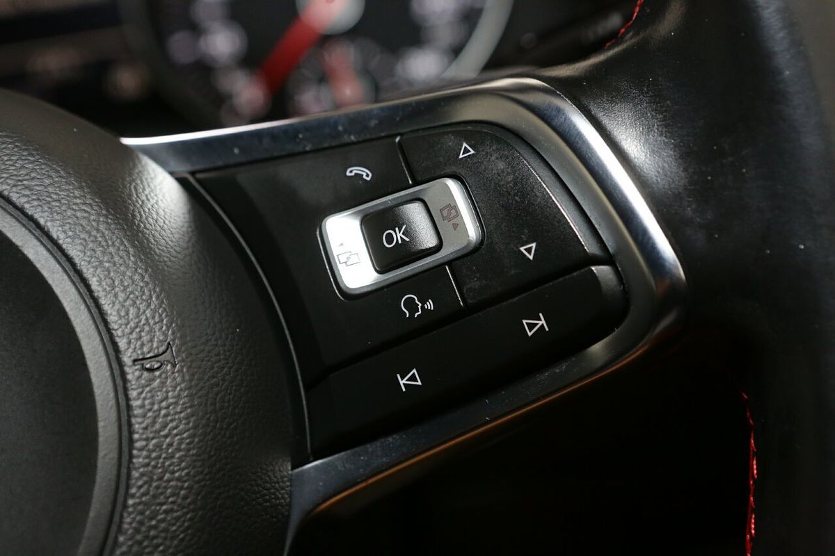 2015 Volkswagen Golf GTI 7