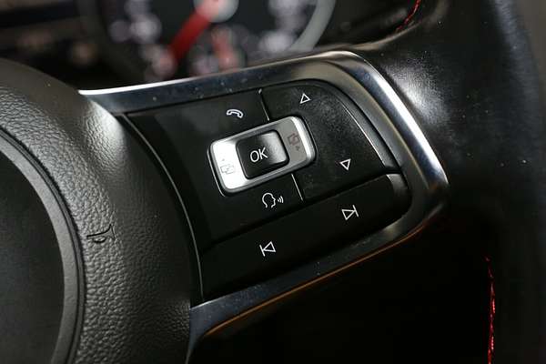 2015 Volkswagen Golf GTI 7