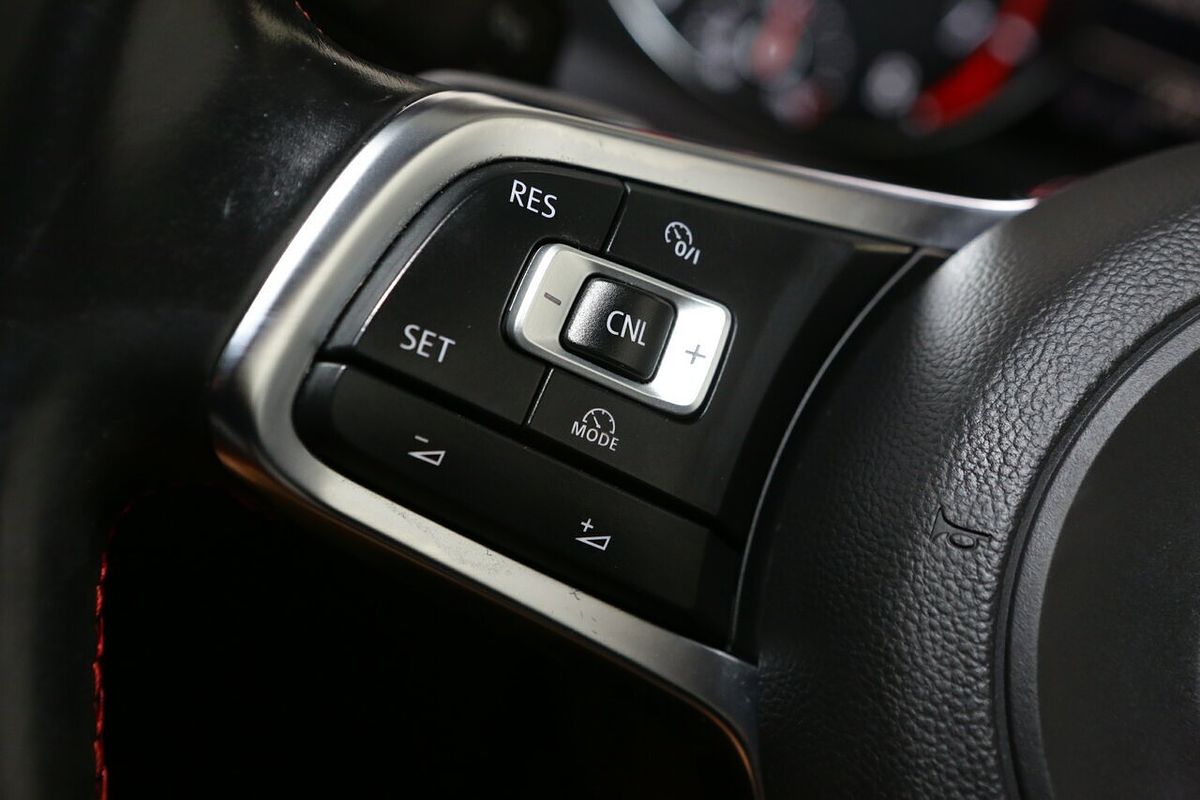 2015 Volkswagen Golf GTI 7