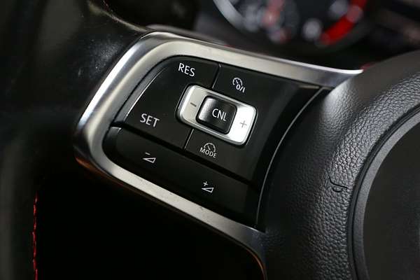 2015 Volkswagen Golf GTI 7