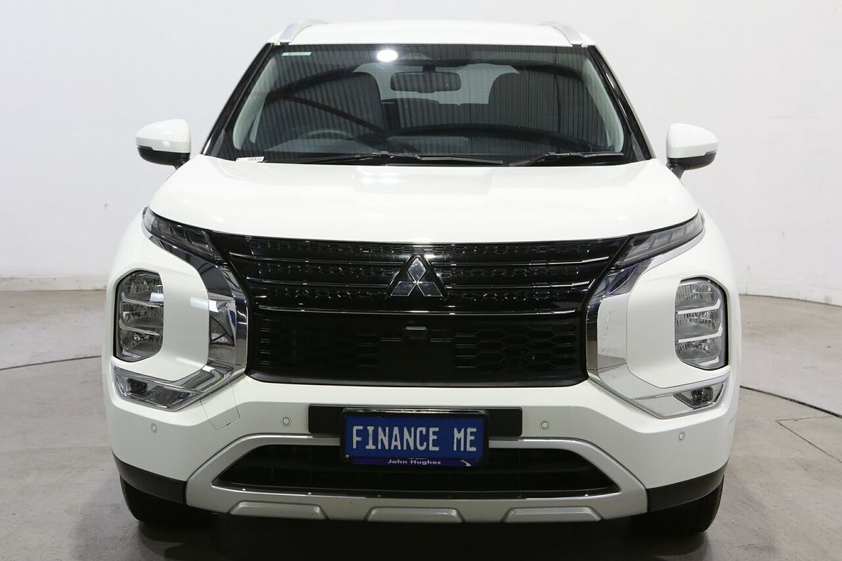 2024 Mitsubishi Outlander LS ZM