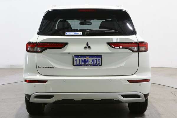 2024 Mitsubishi Outlander LS ZM