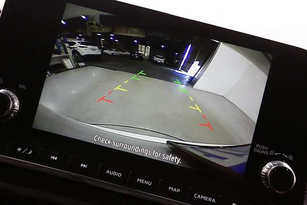 2024 Mitsubishi Outlander LS ZM