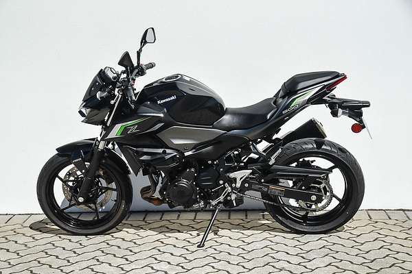 2024 Kawasaki Z500 SE Z