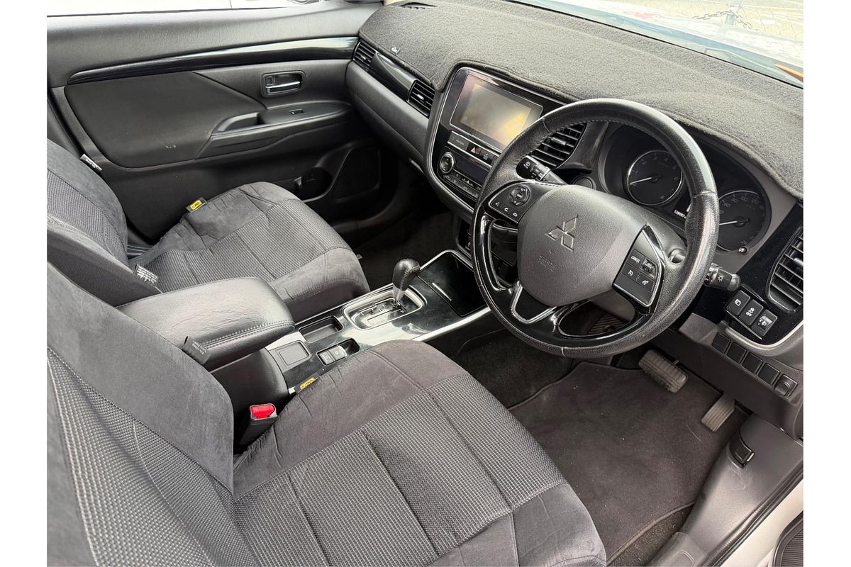 2018 Mitsubishi Outlander ES ZL