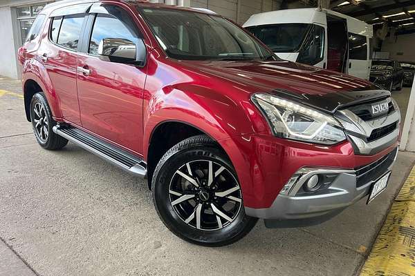 2020 Isuzu MU-X LS-T