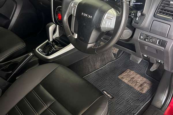 2020 Isuzu MU-X LS-T