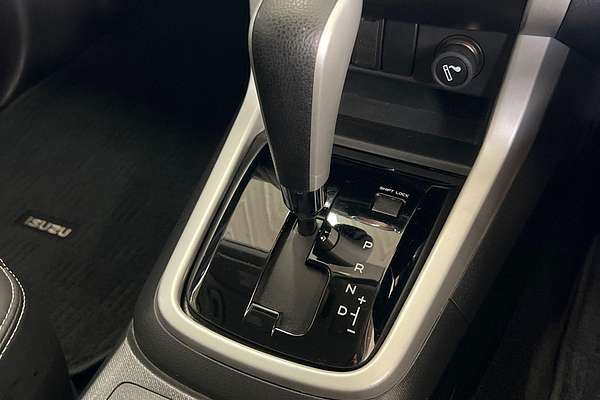 2020 Isuzu MU-X LS-T