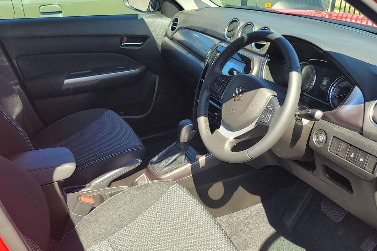 2024 Suzuki Vitara LY Series II