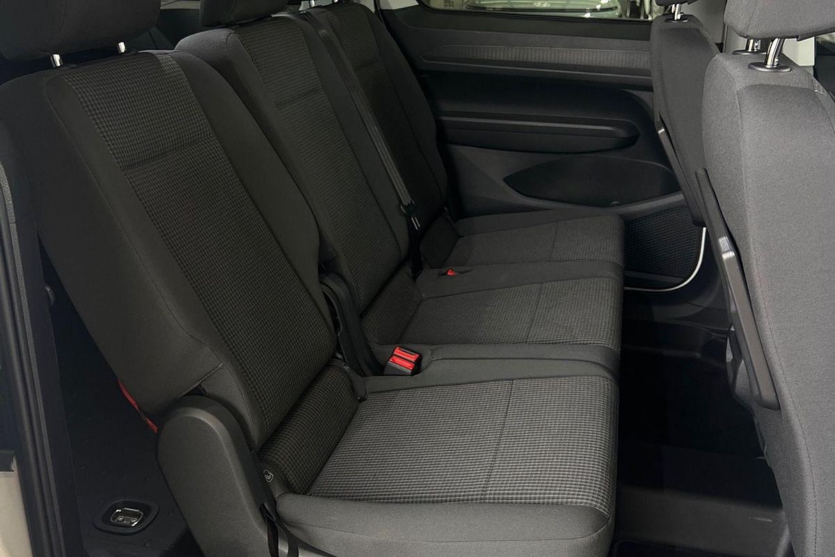 2022 Volkswagen Caddy TSI220 5 LWB