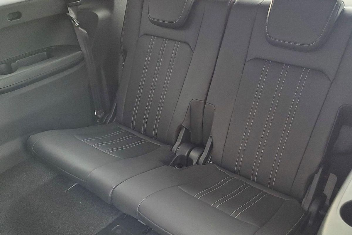 2023 Isuzu MU-X LS-T