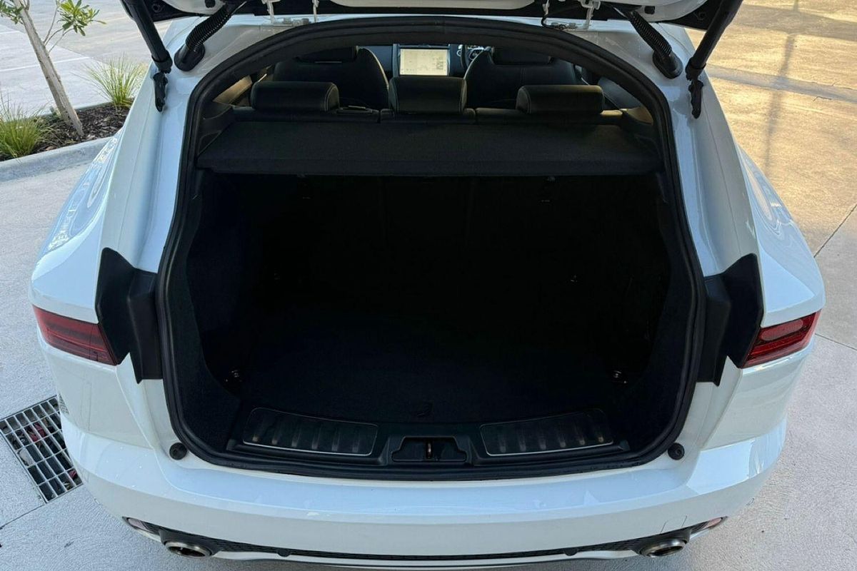 2021 Jaguar E-PACE P250 R-Dynamic SE X540