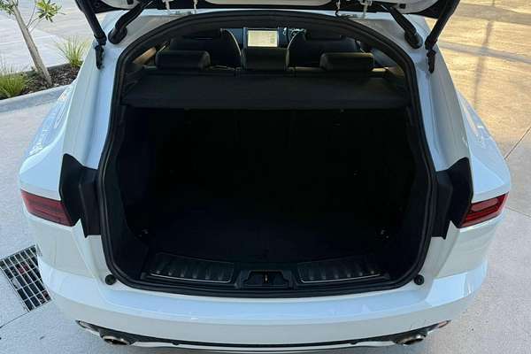 2021 Jaguar E-PACE P250 R-Dynamic SE X540