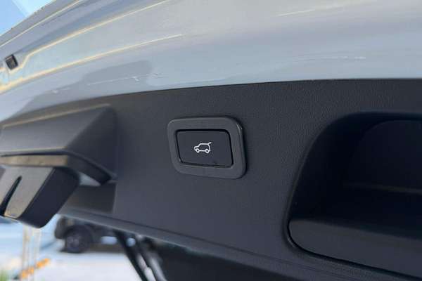 2021 Jaguar E-PACE P250 R-Dynamic SE X540