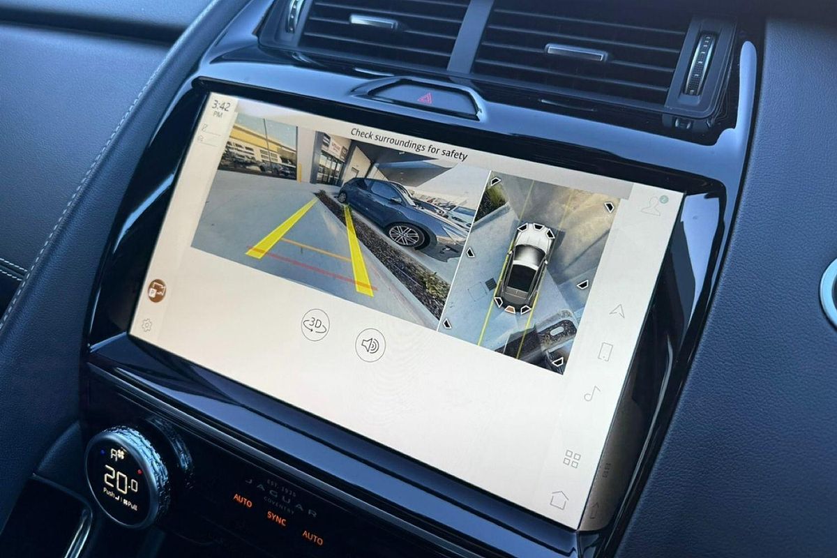 2021 Jaguar E-PACE P250 R-Dynamic SE X540