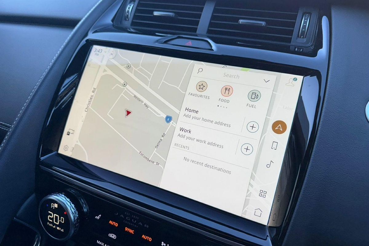 2021 Jaguar E-PACE P250 R-Dynamic SE X540